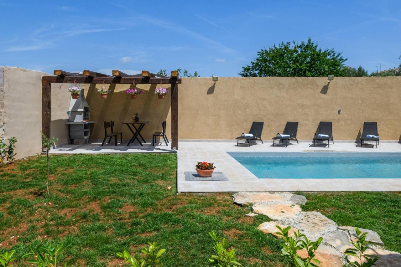Holiday House Boky Vodnjan Extérieur photo