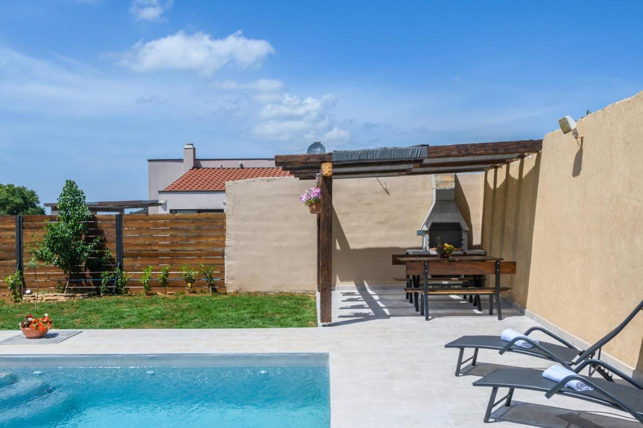 Holiday House Boky Vodnjan Extérieur photo